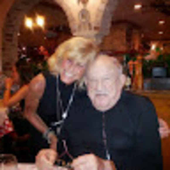 Meet your Posher, Robyn - Picture 1 of 1